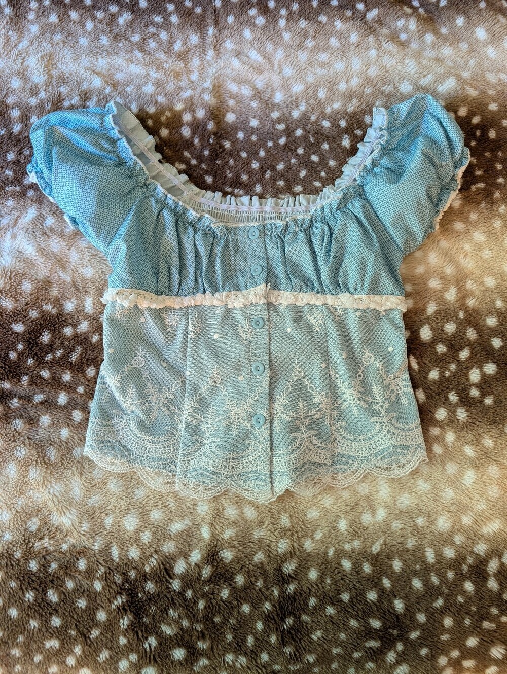 No Brand Lace Button Up Crop Top